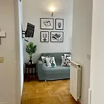 Aurora House - Accogliente A Barberini Apartman