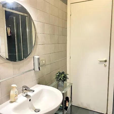 Aurora House - Accogliente A Barberini Appartamento