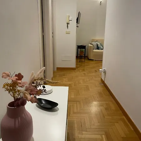 Appartamento Aurora House - Accogliente A Barberini *