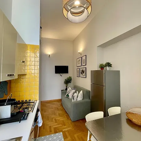 Lägenhet Aurora House - Accogliente A Barberini Rom